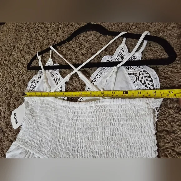 "Emerald Sundae" White Textured Dress. - Picture 11 of 16